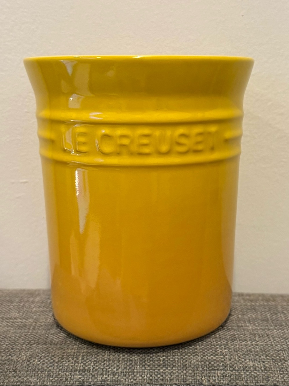 Le Creuset Dijon Yellow Spatula Crock Utensil Holder 1 QT Retired